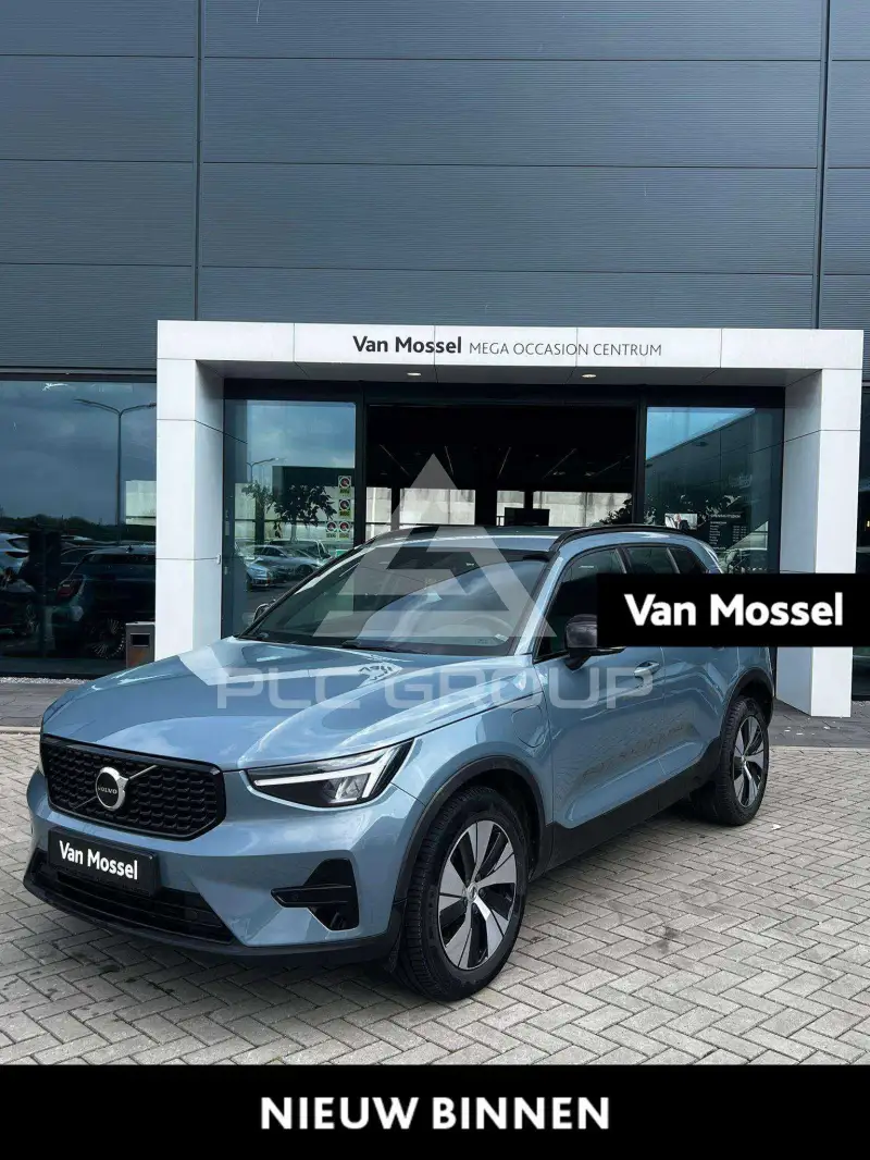 2023 Volvo XC40