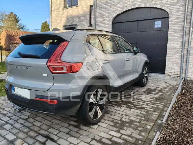 2023 Volvo XC40