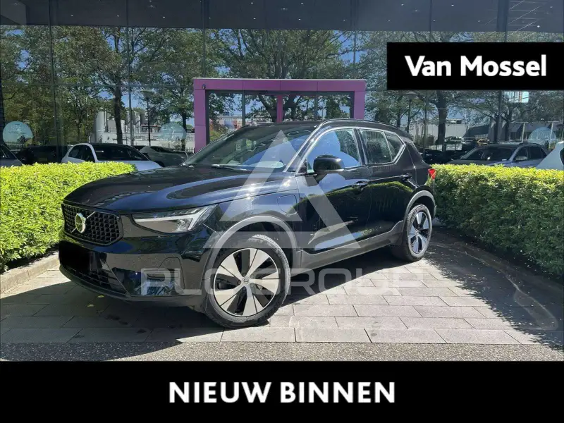 2023 Volvo XC40