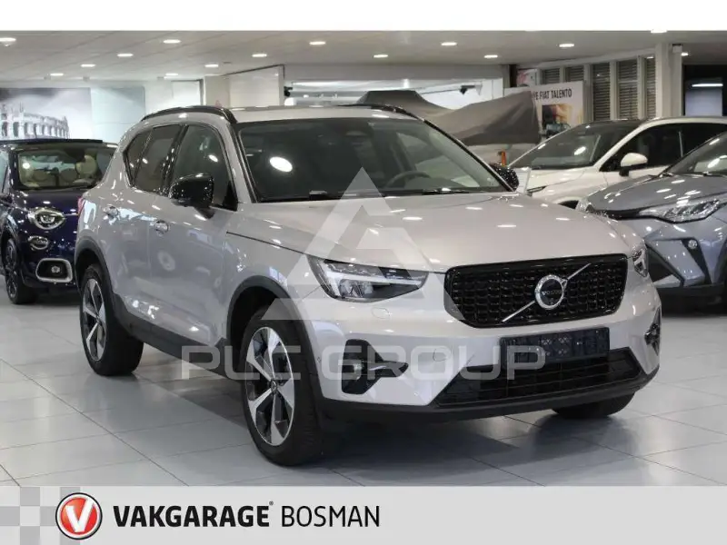 2023 Volvo XC40