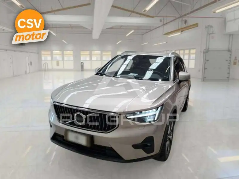 2023 Volvo XC40