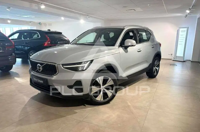 2023 Volvo XC40