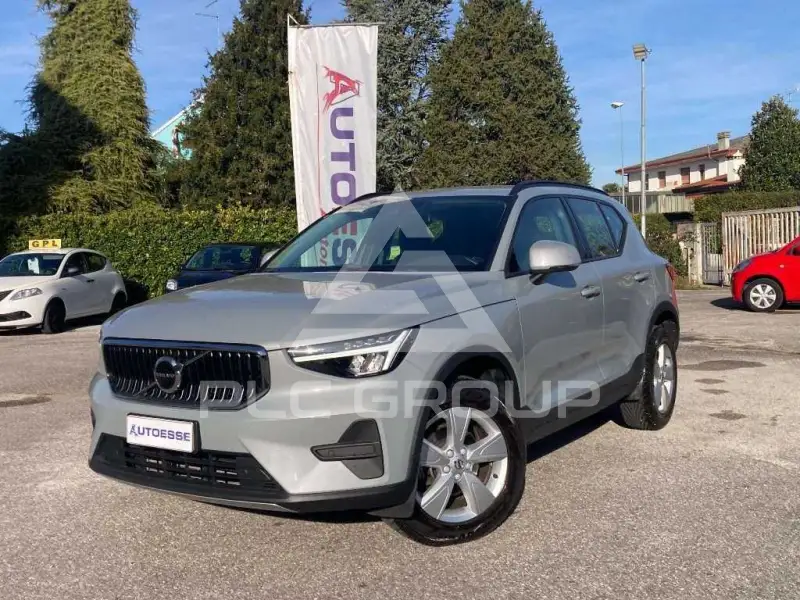 2023 Volvo XC40