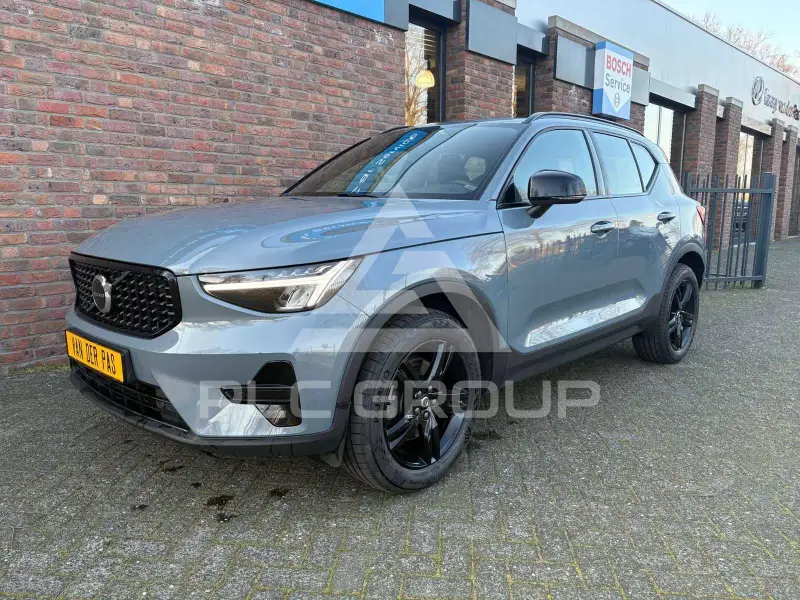 2023 Volvo XC40