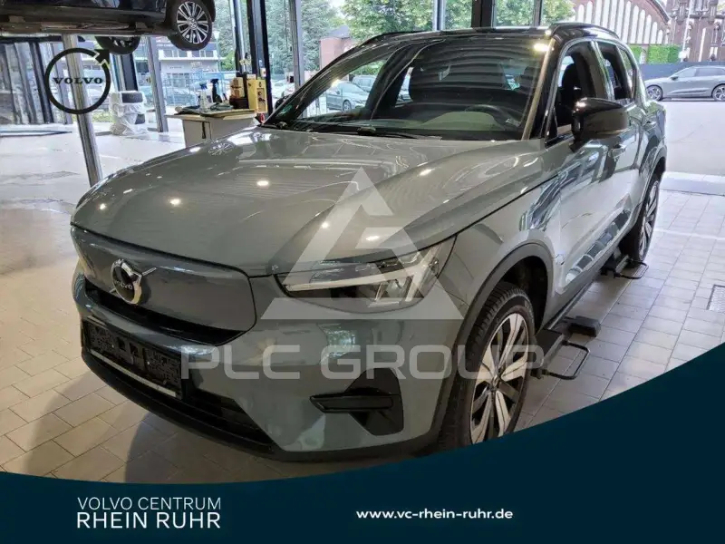 2023 Volvo XC40
