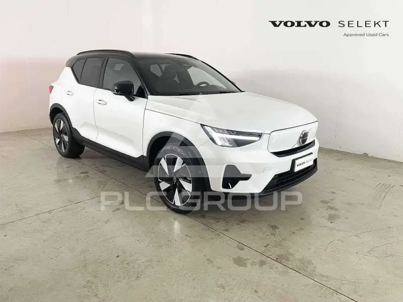 2023 Volvo XC40