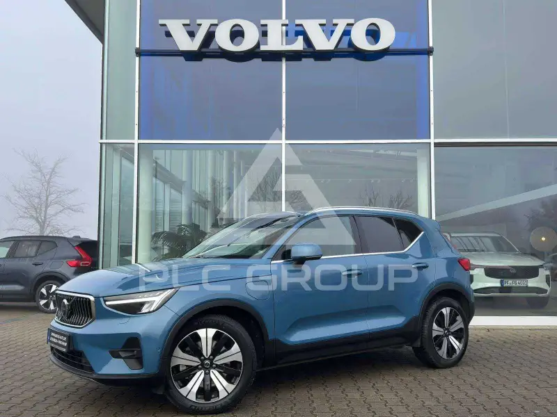 2023 Volvo XC40
