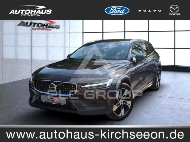 2023 Volvo V60