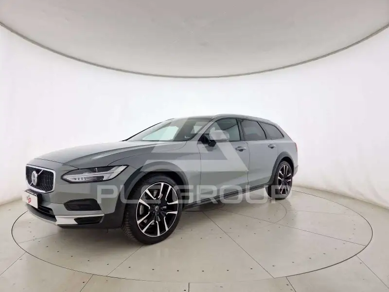 2023 Volvo V90