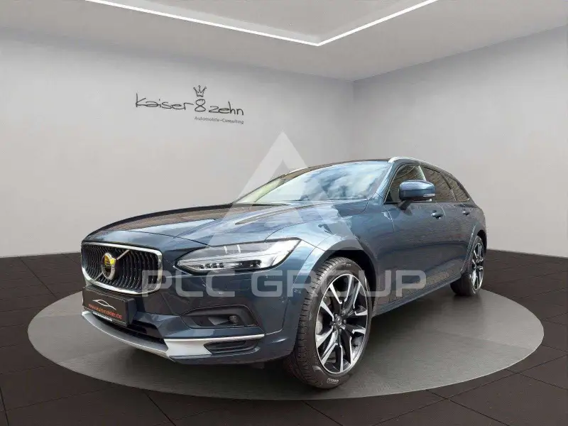 2023 Volvo V90
