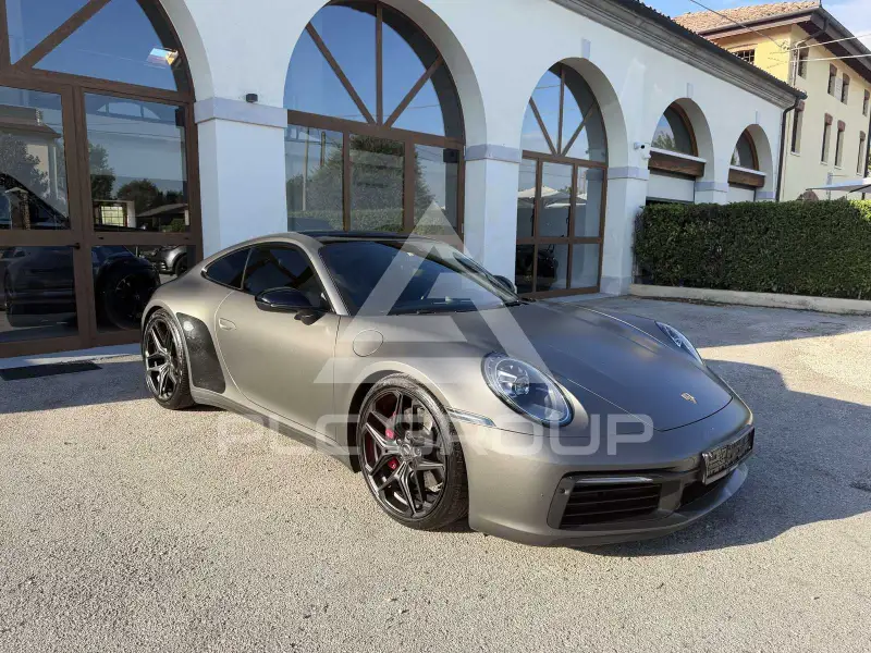2023 Porsche 911
