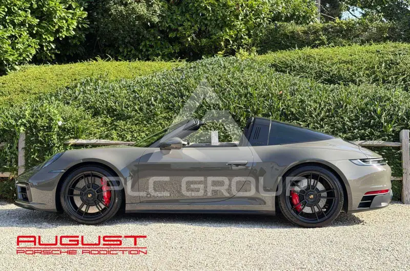2023 Porsche 911