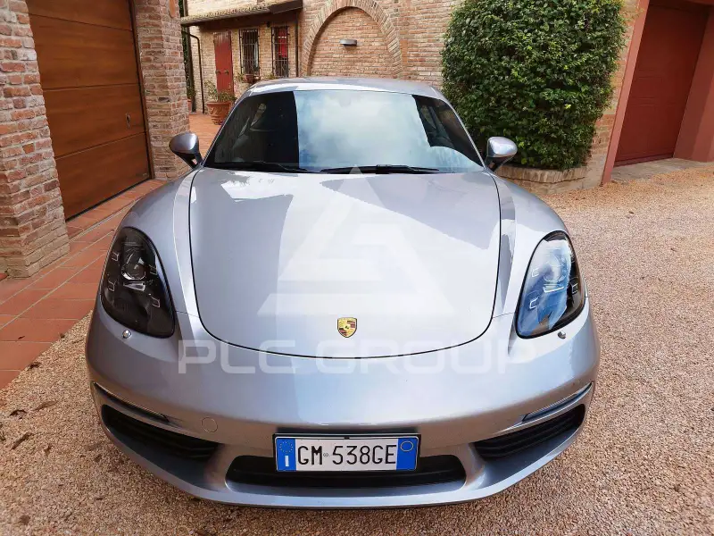 2023 Porsche 718