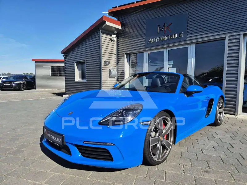 2023 Porsche 718