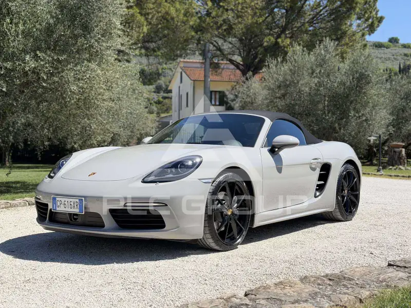 2023 Porsche 718