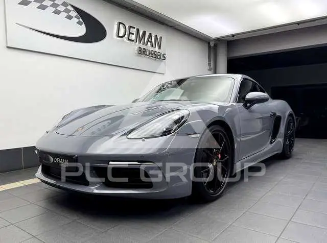 2023 Porsche 718