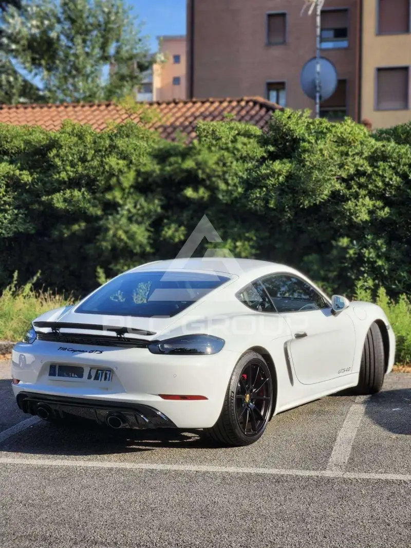 2023 Porsche 718