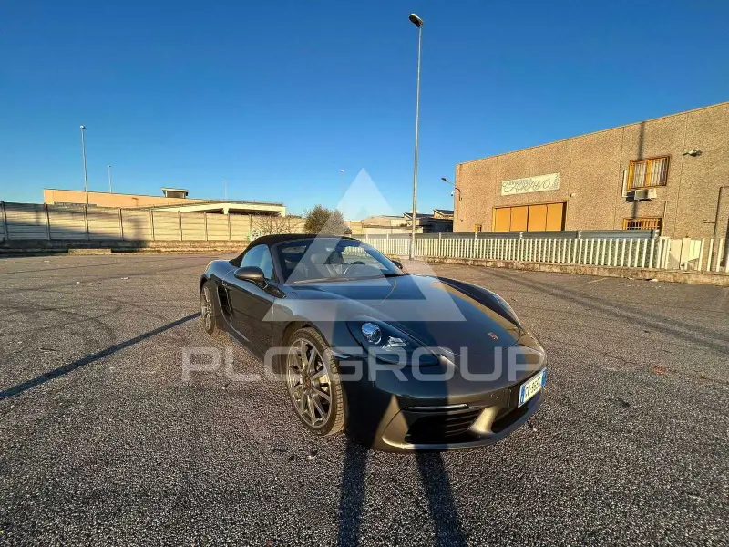 2023 Porsche 718