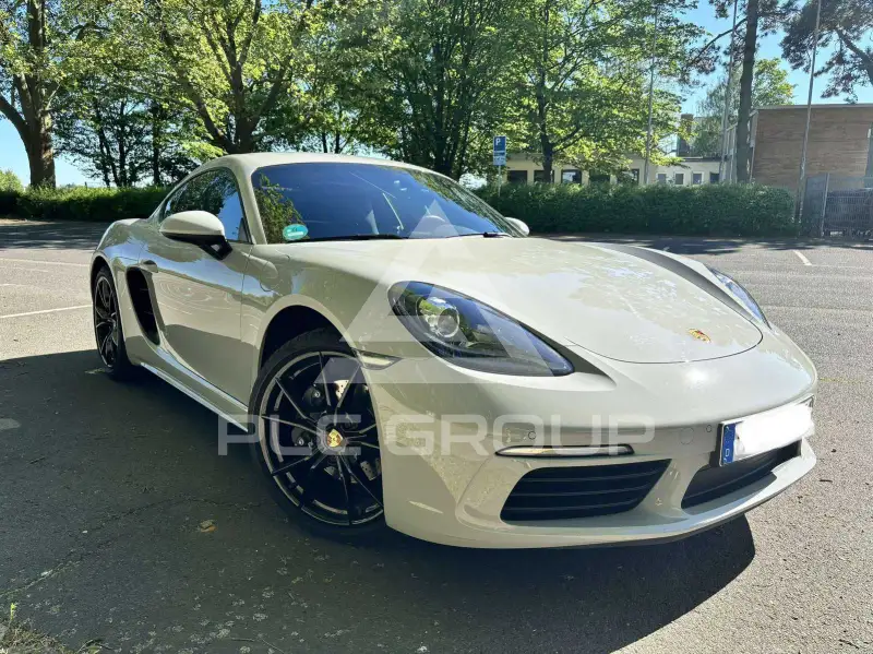 2023 Porsche 718