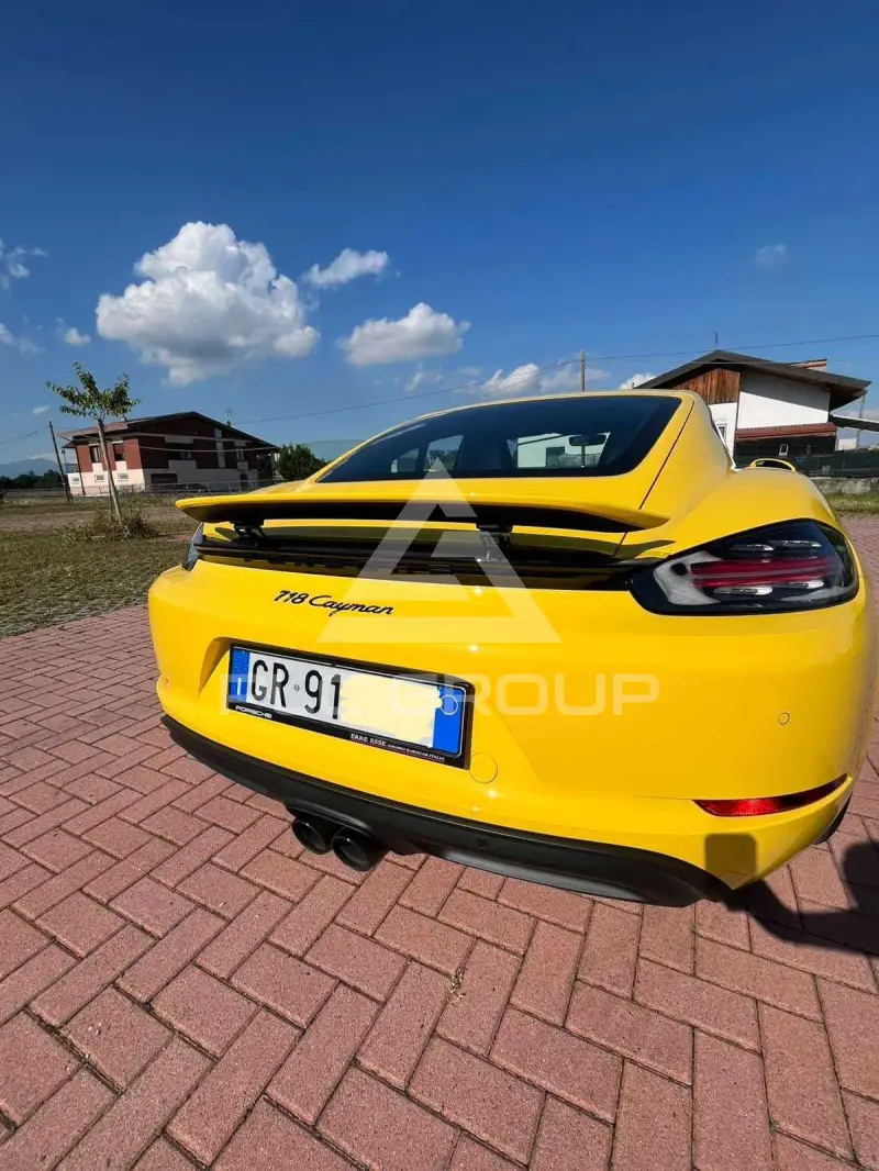 2023 Porsche 718