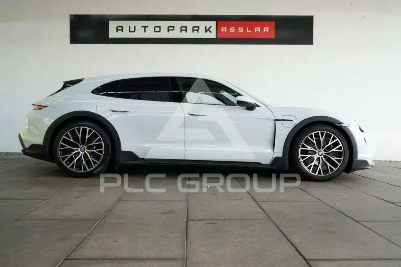 2023 Porsche Taycan
