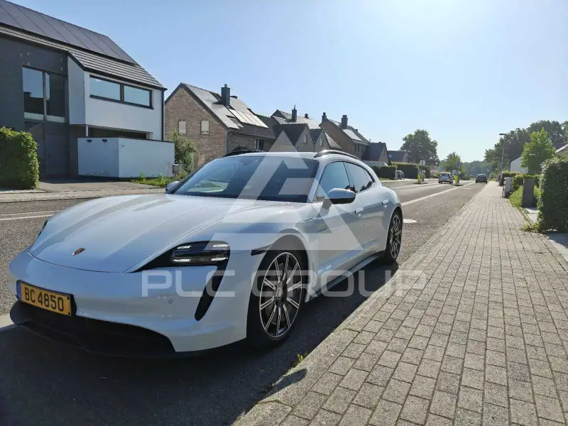 2023 Porsche Taycan