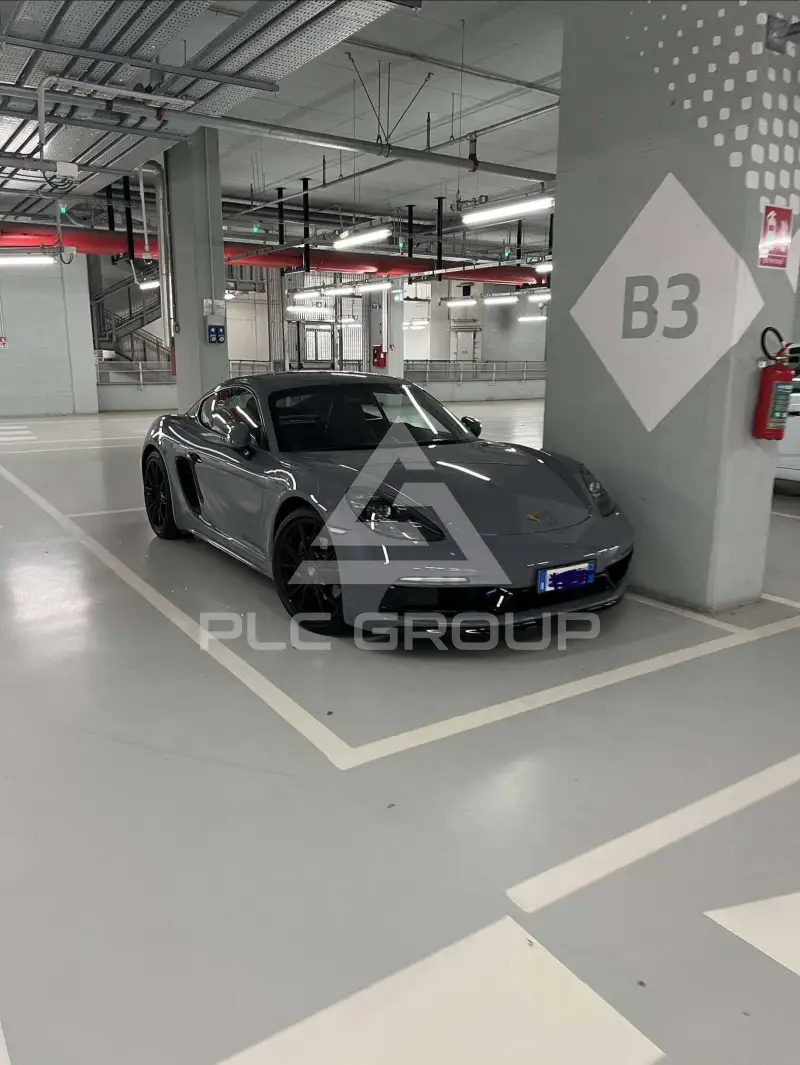 2023 Porsche Cayman