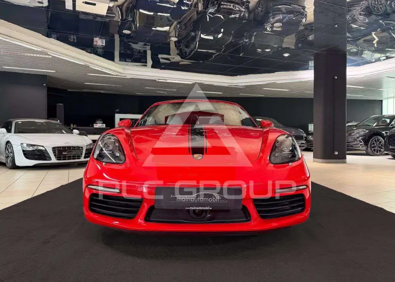 2023 Porsche Cayman
