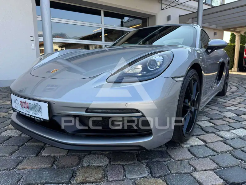 2023 Porsche Cayman