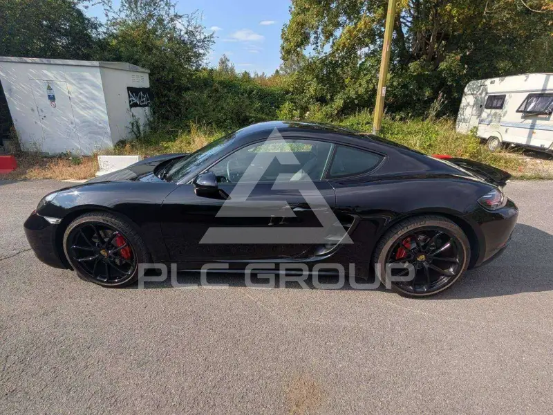 2023 Porsche Cayman