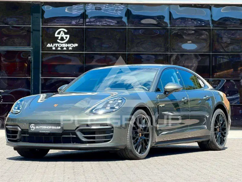 2023 Porsche Panamera