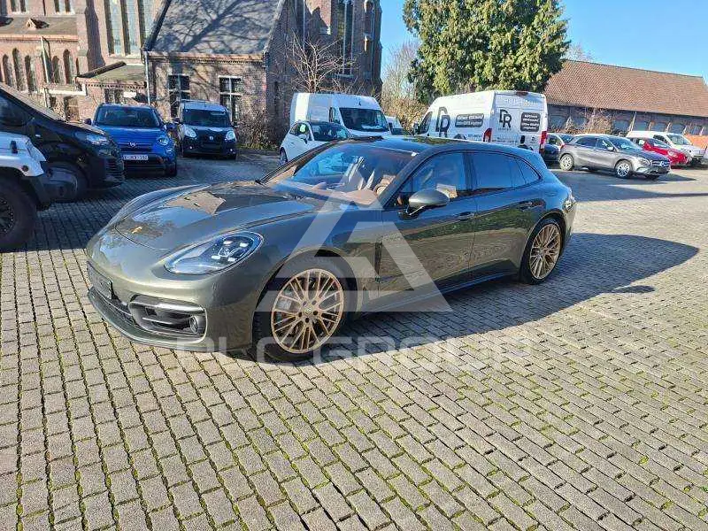 2023 Porsche Panamera
