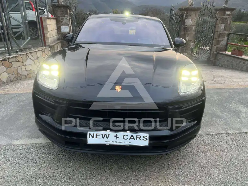 2023 Porsche MACAN