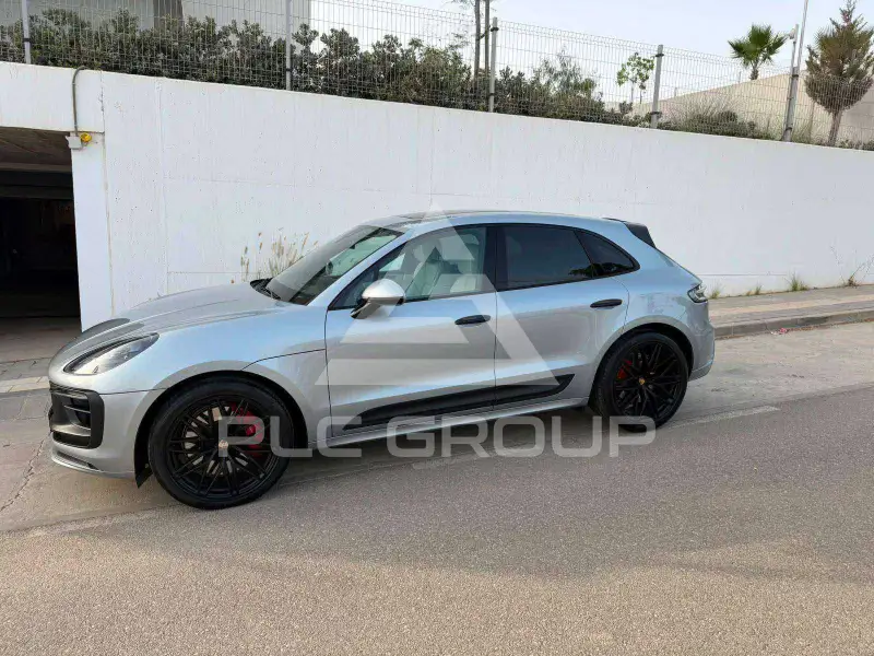 2023 Porsche MACAN