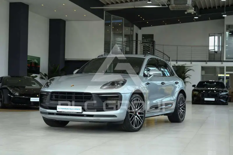 2023 Porsche MACAN