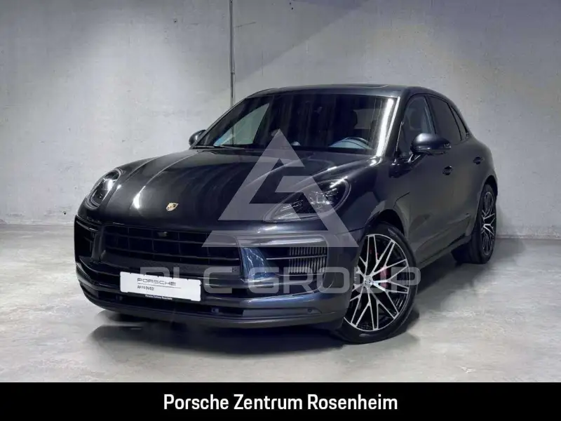 2023 Porsche MACAN