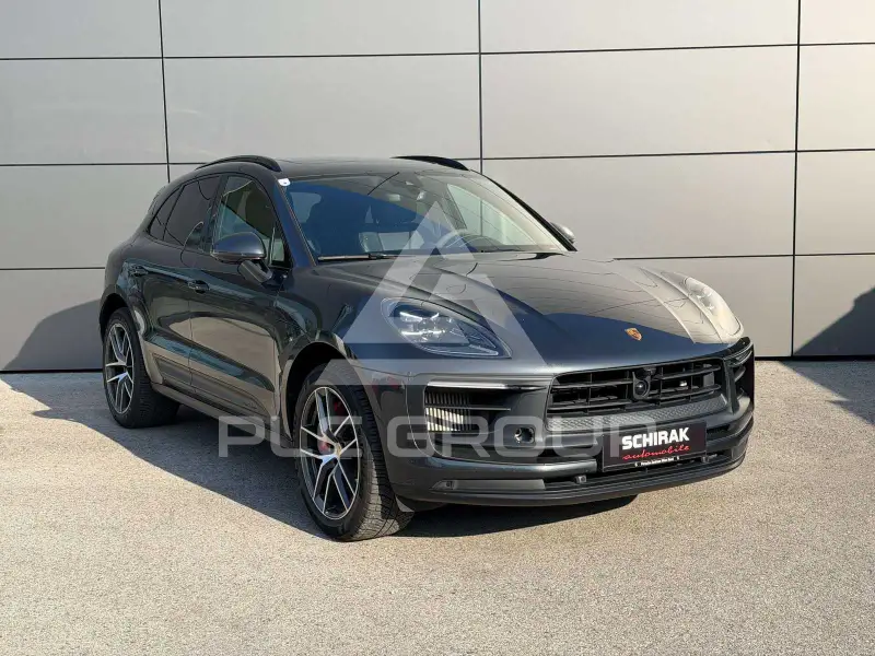 2023 Porsche MACAN
