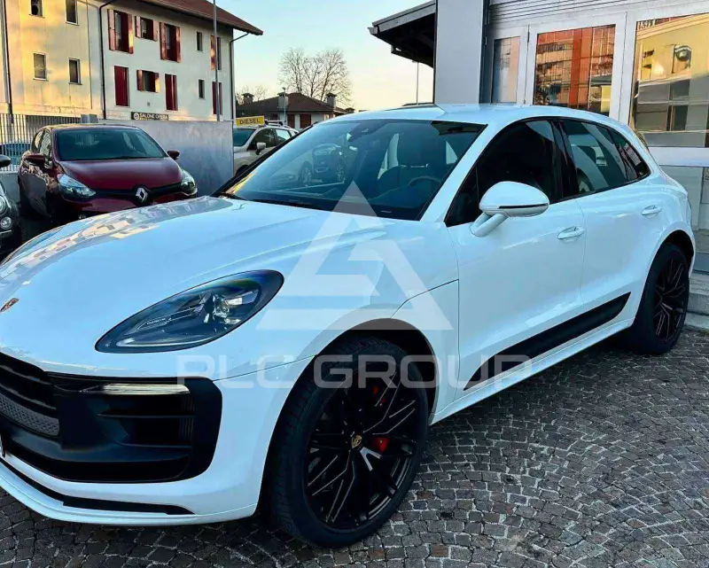 2023 Porsche MACAN