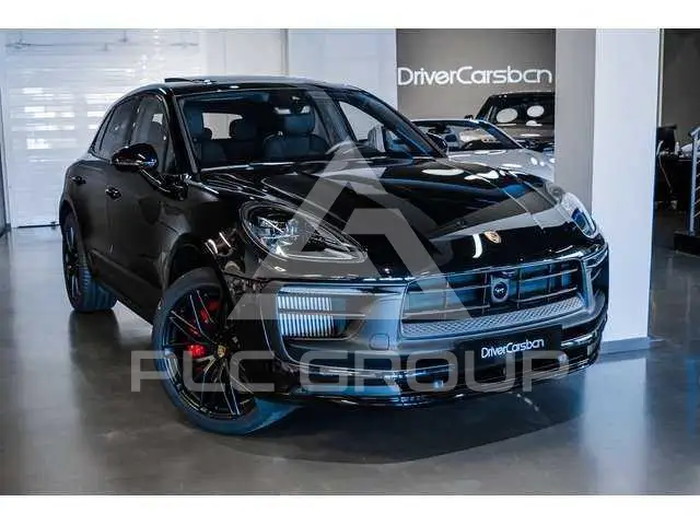 2023 Porsche MACAN