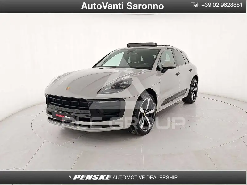 2023 Porsche MACAN