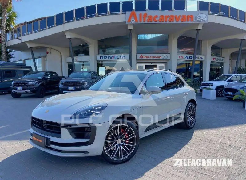 2023 Porsche MACAN