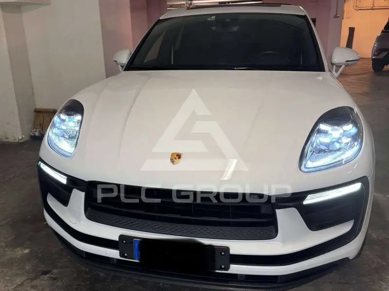 2023 Porsche MACAN