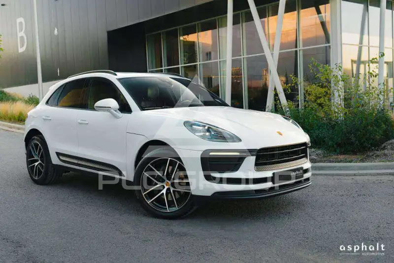 2023 Porsche MACAN