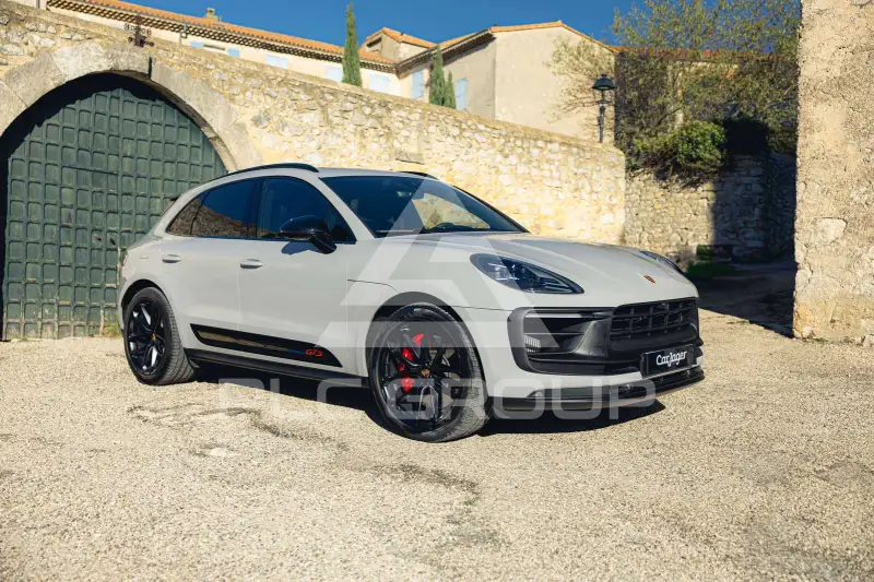 2023 Porsche MACAN