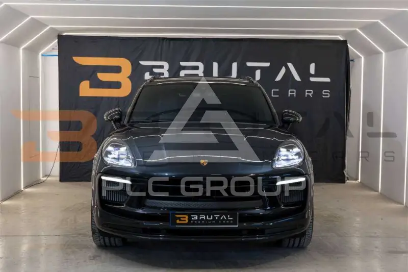 2023 Porsche MACAN