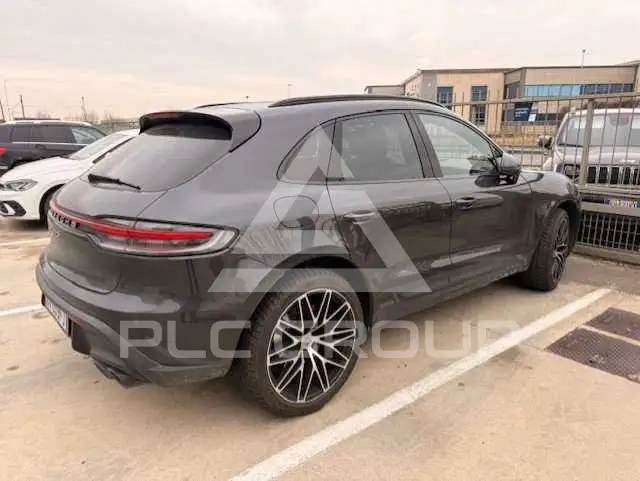 2023 Porsche MACAN