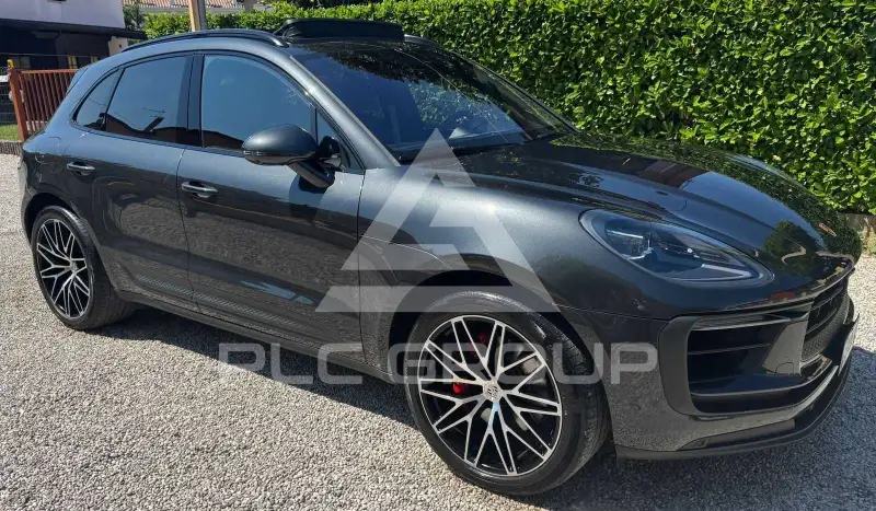 2023 Porsche MACAN