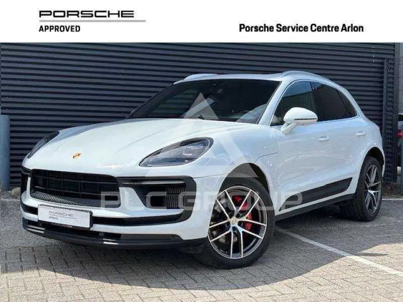 2023 Porsche MACAN