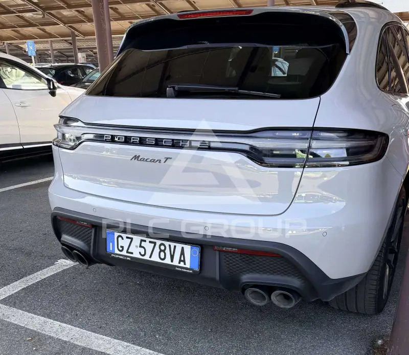 2023 Porsche MACAN
