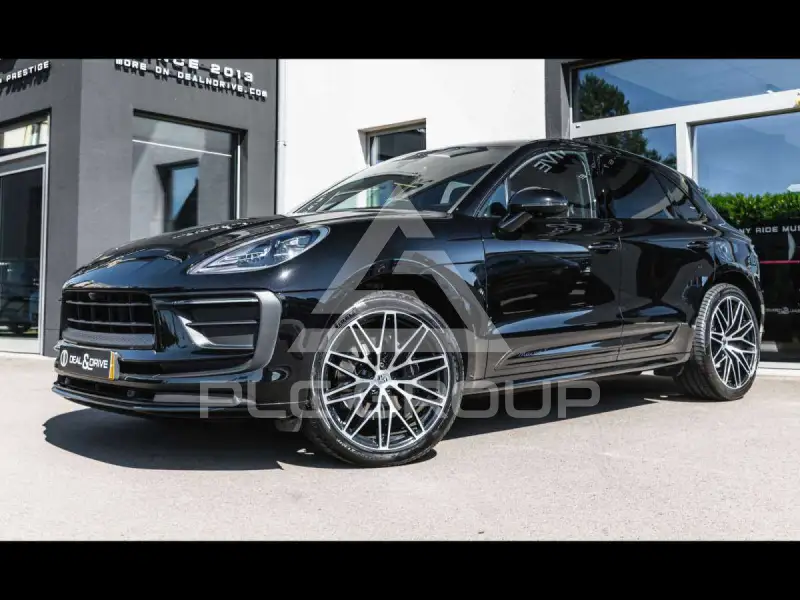 2023 Porsche MACAN